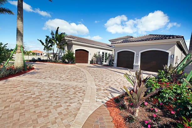 Best Interlocking Driveway Pavers  in Eastvale, CA
